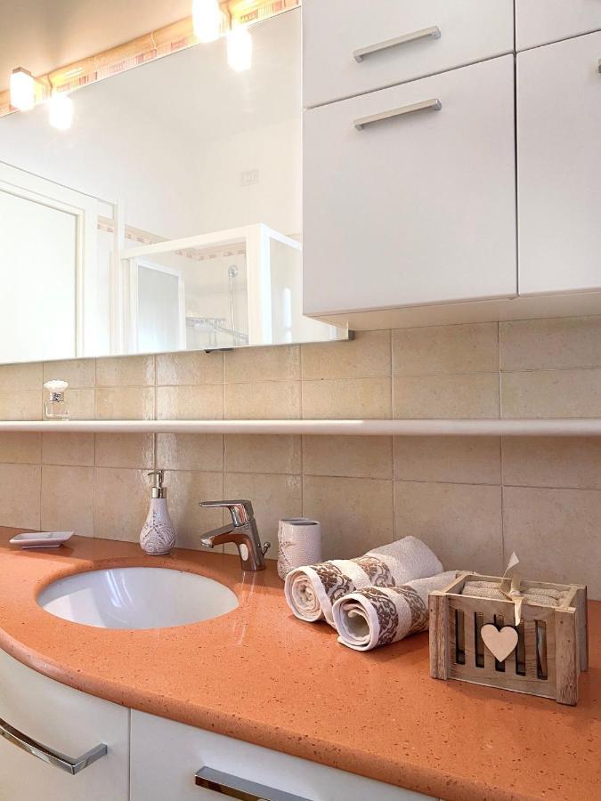 Clare House Per Una Vacanza "Chic" Villa Porto Recanati Exteriör bild