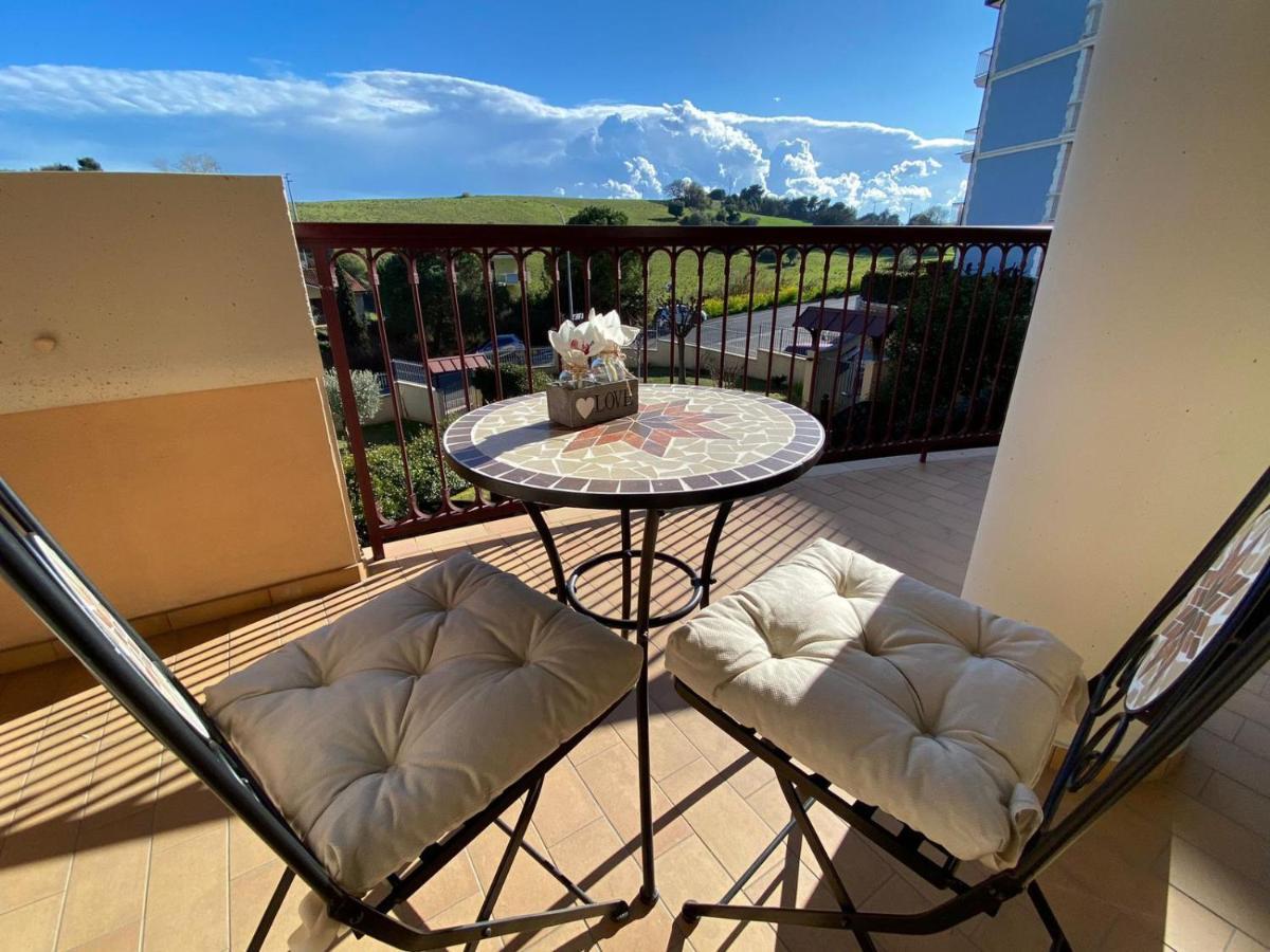 Clare House Per Una Vacanza "Chic" Villa Porto Recanati Exteriör bild